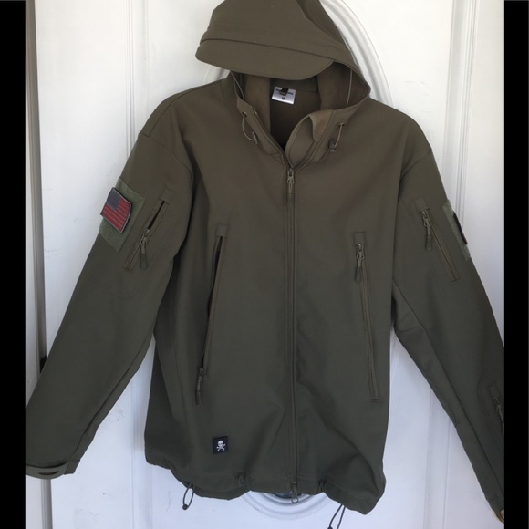 unknown Other - NWOT All-Weather Multi-Pocket Hooded Jacket